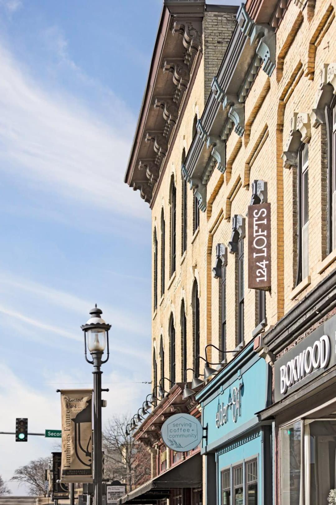 Hip Urban Loft - Small Town Charm - 124 Lofts #1 West Dundee المظهر الخارجي الصورة